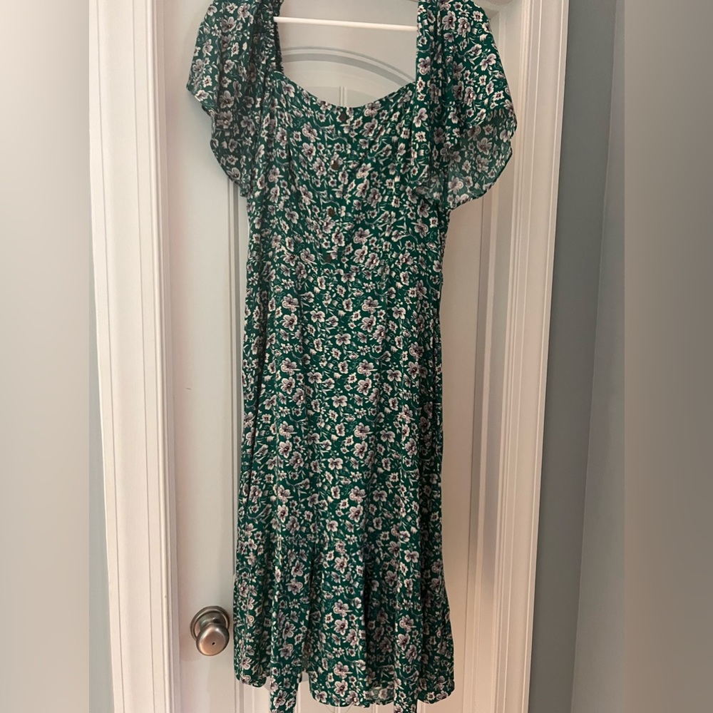 Luxology Green Floral Drees- Size L